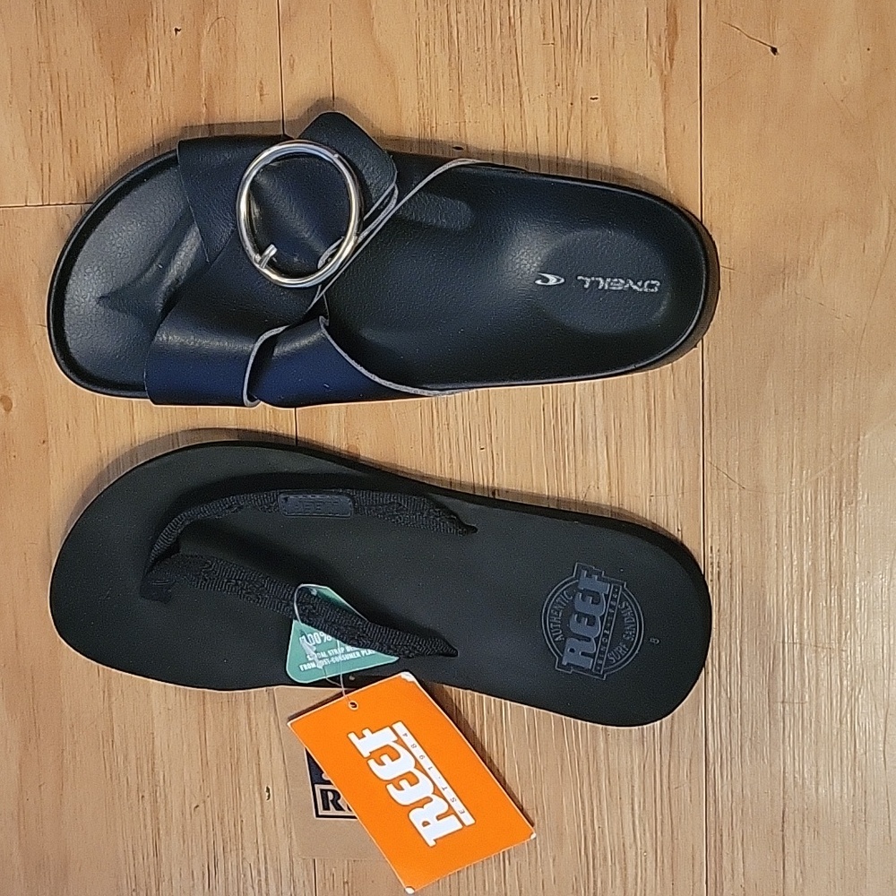 Black flip flops - right side only - amputee